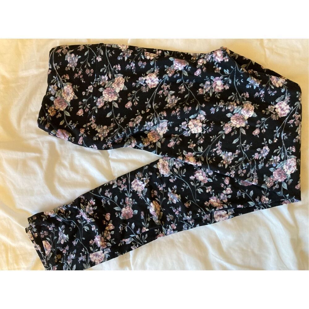Floral Print Black Women's Pants